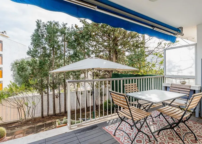 Appartement Le Kalliste Par Dodo A *